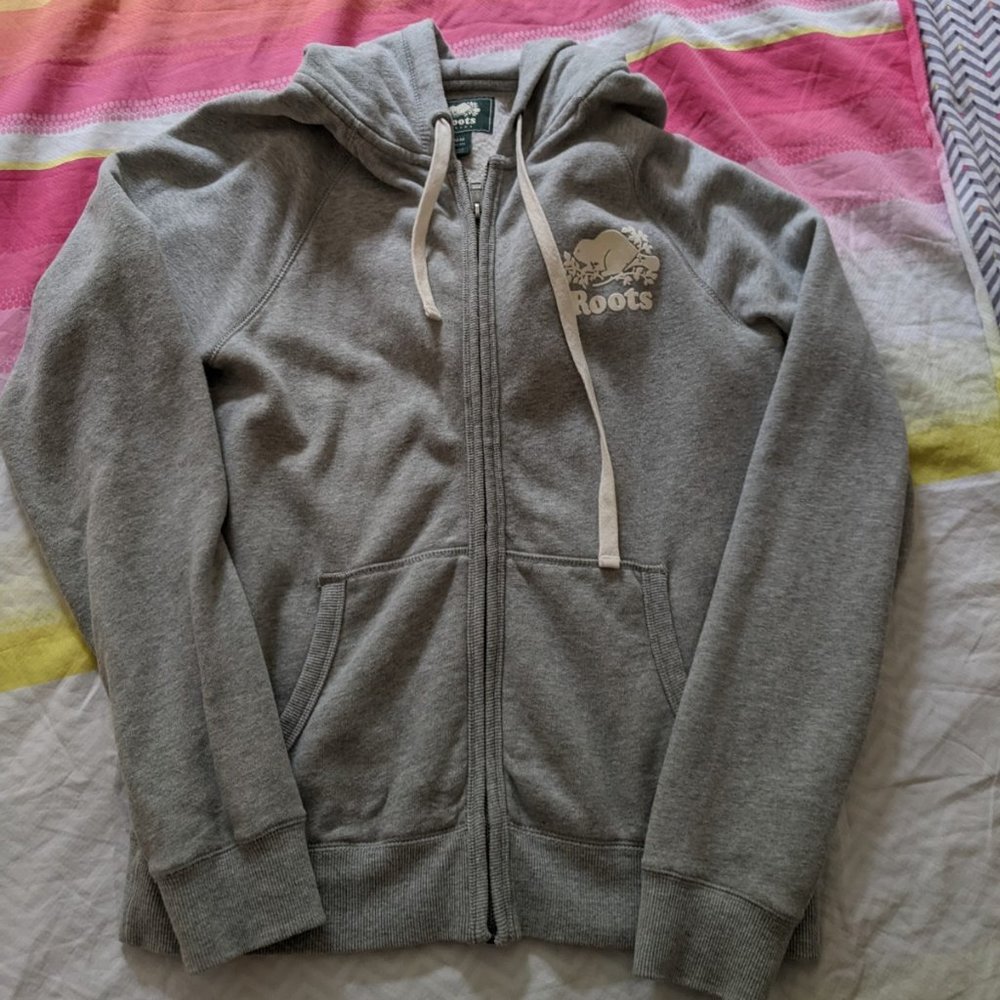 Women's Roots Zip Up Hoodie Medium